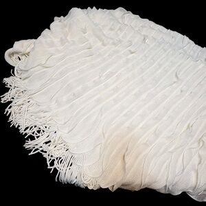 Cynthia Rowley Purple off white  Light Weight Fringed Ruffled Throw Blanket